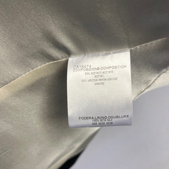 Gorgeous Alexander McQueen Vest - Picture 10 of 10